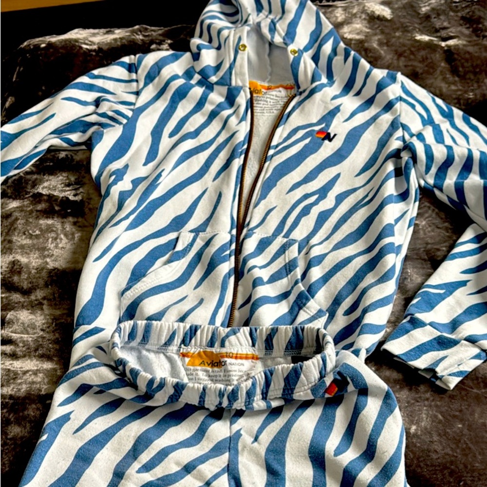 Kids AV sweatshirt size 12 (also have matching pants in a size 10).